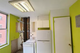 520 W 112th St, New York, NY 10025 - Photo 10