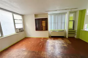 520 W 112th St, New York, NY 10025 - Photo 4