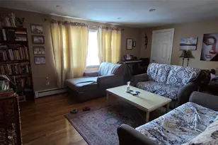 404 Parr Meadow Dr, Newburgh, NY 12550 - Photo 2