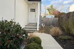 341 Main St, Islip, NY 11751 - Photo 10