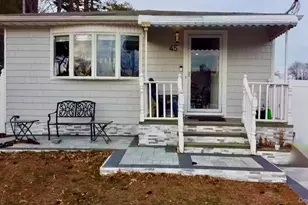 45 Amsterdam Ave, West Babylon, NY 11704 - Photo 2