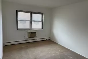 122 Sneden Pl, Spring Valley, NY 10977 - Photo 14