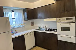 122 Sneden Pl, Spring Valley, NY 10977 - Photo 8