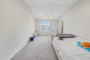 7 Pondview Cir, Shirley, NY 11967 - Photo 36