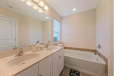 7 Pondview Circle, Shirley, NY 11967 - Photo 28