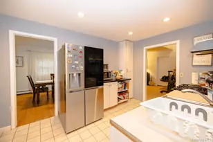 94 Kings Dr, Riverhead, NY 11901 - Photo 10