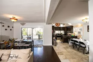 17 Glamford Ave, Port Washington, NY 11050 - Photo 4