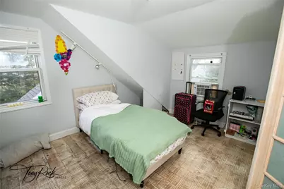 17 Glamford Avenue, Port Washington, NY 11050 - Photo 10