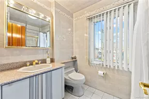 119-20 9th Ave, College Point, NY 11356 - Photo 12