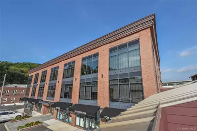 21 Lumber Road #3B, Roslyn, NY 11576 - Photo 1