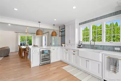 4 Carriage Lane, Southampton, NY 11968 - Photo 10