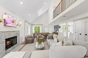 4 Carriage Ln, Southampton, NY 11968 - Photo 4