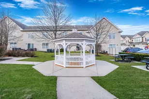 119 Wildwood Cir, Holtsville, NY 11742 - Photo 26