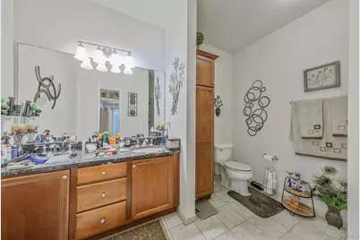 119 Wildwood Circle, Holtsville, NY 11742 - Photo 20