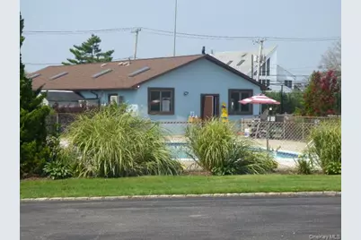 1 Anchorage Way #1401, Freeport, NY 11520 - Photo 2