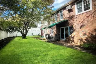 215 Roosevelt Blvd, Long Beach, NY 11561 - Photo 8