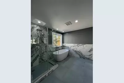 582 Gaynor Place, West Hempstead, NY 11552 - Photo 14