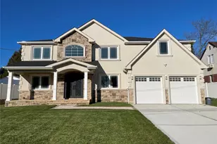 582 Gaynor Pl, West Hempstead, NY 11552 - Photo 2