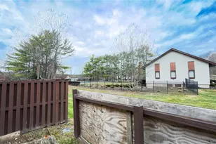 98 Whistler Ct, Middle Island, NY 11953 - Photo 20