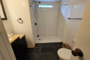 1964106 River Rd, Calverton, NY 11933 - Photo 12