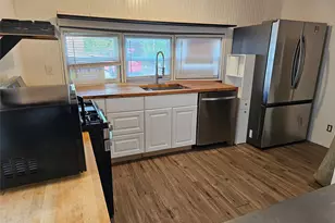 1964106 River Rd, Calverton, NY 11933 - Photo 4