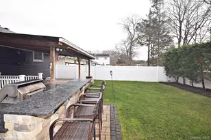 50 Croley St, Huntington, NY 11743 - Photo 32