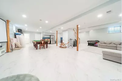 157 Evans Avenue, Albertson, NY 11507 - Photo 16