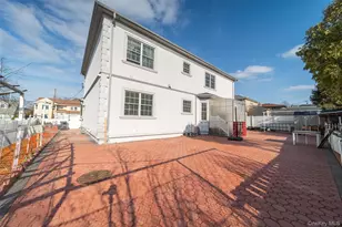 157 Evans Ave, Albertson, NY 11507 - Photo 18