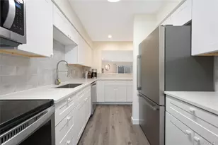 34 Montauk Hwy, Westhampton, NY 11977 - Photo 4