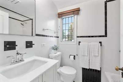 75 Fenimore Road, New Rochelle, NY 10804 - Photo 18