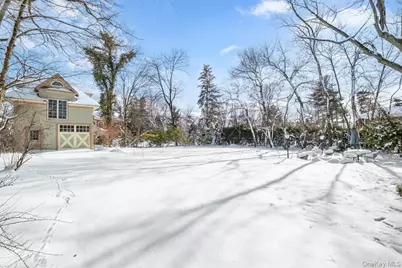 47 Elk Avenue, New Rochelle, NY 10804 - Photo 26