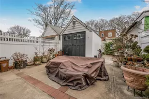 132-25 82nd St, Ozone Park, NY 11417 - Photo 32