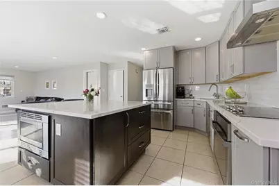 1762 Esposito Court, East Meadow, NY 11554 - Photo 10