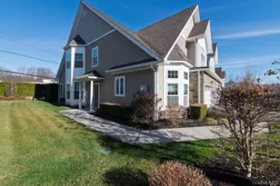 12 Wolfe Cir, West Nyack, NY 10994 - Photo 2