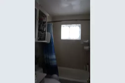 1678 N Thompson Divide, Bay Shore, NY 11706 - Photo 8