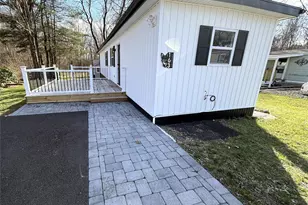 163 Jules Ave, Wallkill, NY 12589 - Photo 4