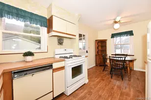 135 Barwick Blvd, Mineola, NY 11501 - Photo 12