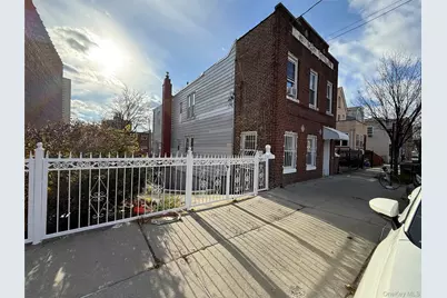 822 E 215th Street, Bronx, NY 10467 - Photo 14