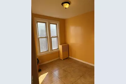 822 E 215th Street, Bronx, NY 10467 - Photo 30