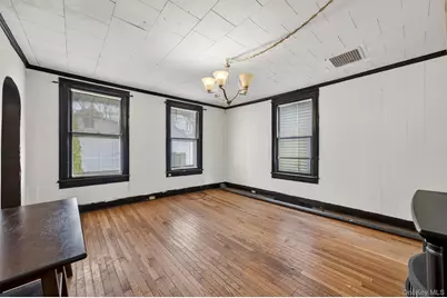 9 Franklin Street, Port Jervis, NY 12771 - Photo 12