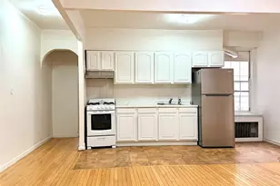 88-11 Elmhurst, Elmhurst, NY 11373 - Photo 4