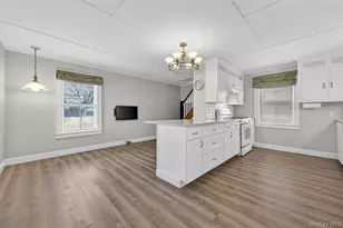 863 Woodbury Rd, Woodbury, NY 11797 - Photo 14