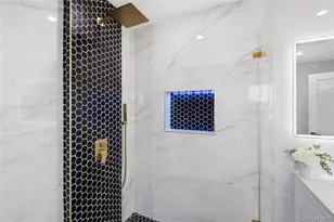 12 Friends Ln, Westbury, NY 11590 - Photo 30