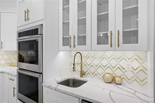 12 Friends Ln, Westbury, NY 11590 - Photo 18