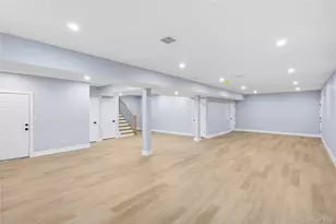 12 Friends Ln, Westbury, NY 11590 - Photo 32