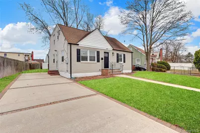 781 Union Drive, Uniondale, NY 11553 - Photo 24