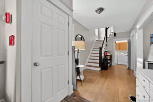563 Liberty St, Newburgh, NY 12550 - Photo 4