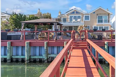 2072 Legion Street, Bellmore, NY 11710 - Photo 4