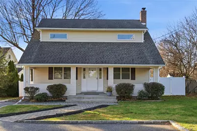 125 Broadway, Greenlawn, NY 11740 - Photo 2