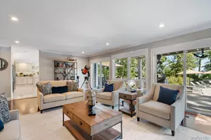 5 Coon Hollow Rd, Lloyd Harbor, NY 11743 - Photo 14